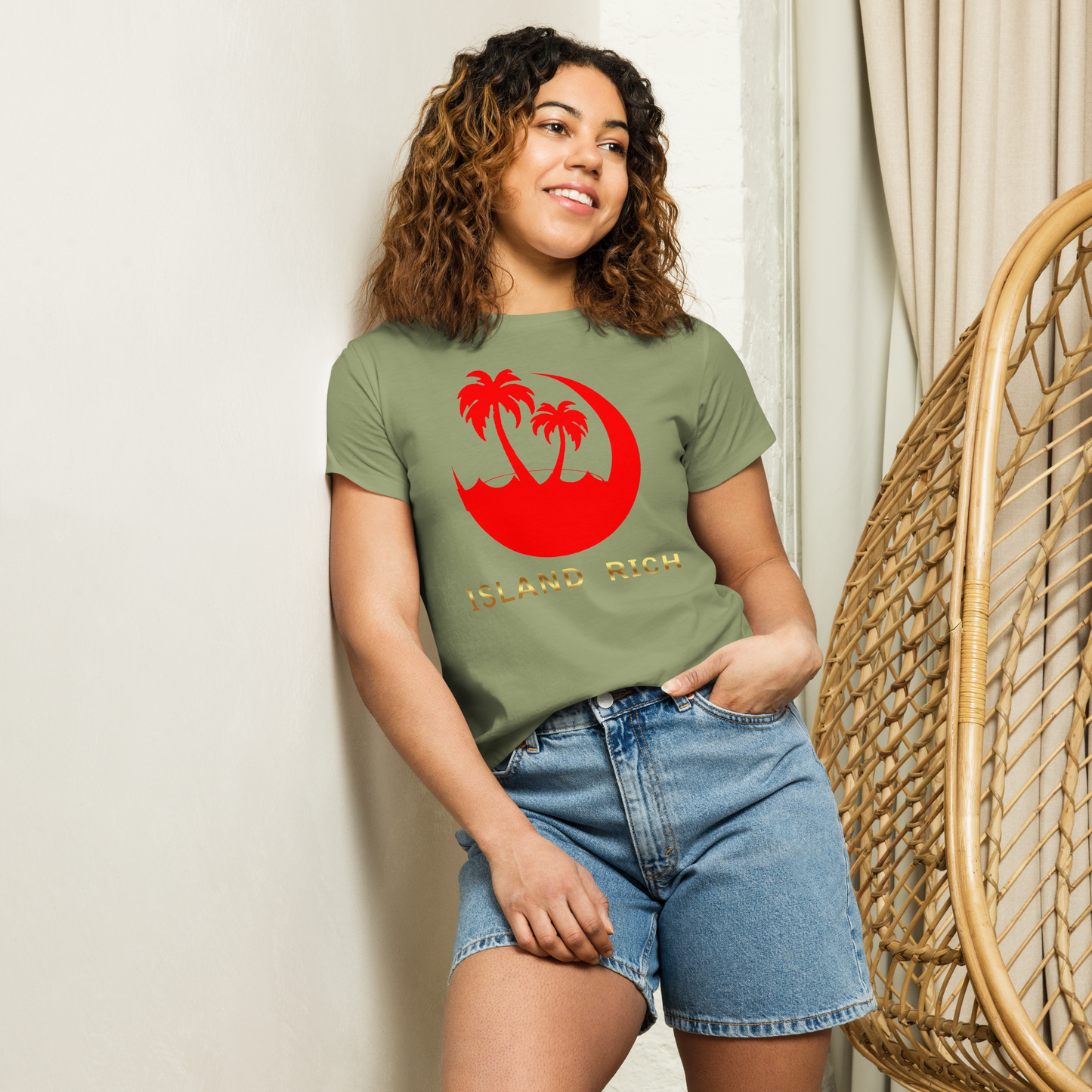 Women’s island rich high-waisted t-shirt